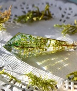 Moss fairy necklace pendant Green crystal Resin jewelry Forest Terrarium, her gift for friend, pressed flower Botanic Nature lover gift mom
